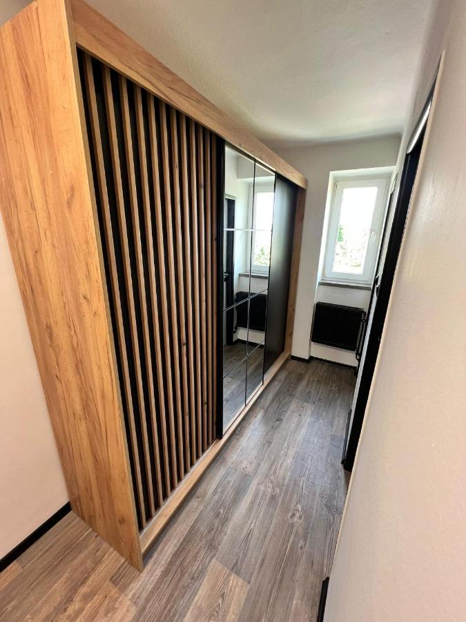 Apartman Opava S Parkovanim Bagian luar foto