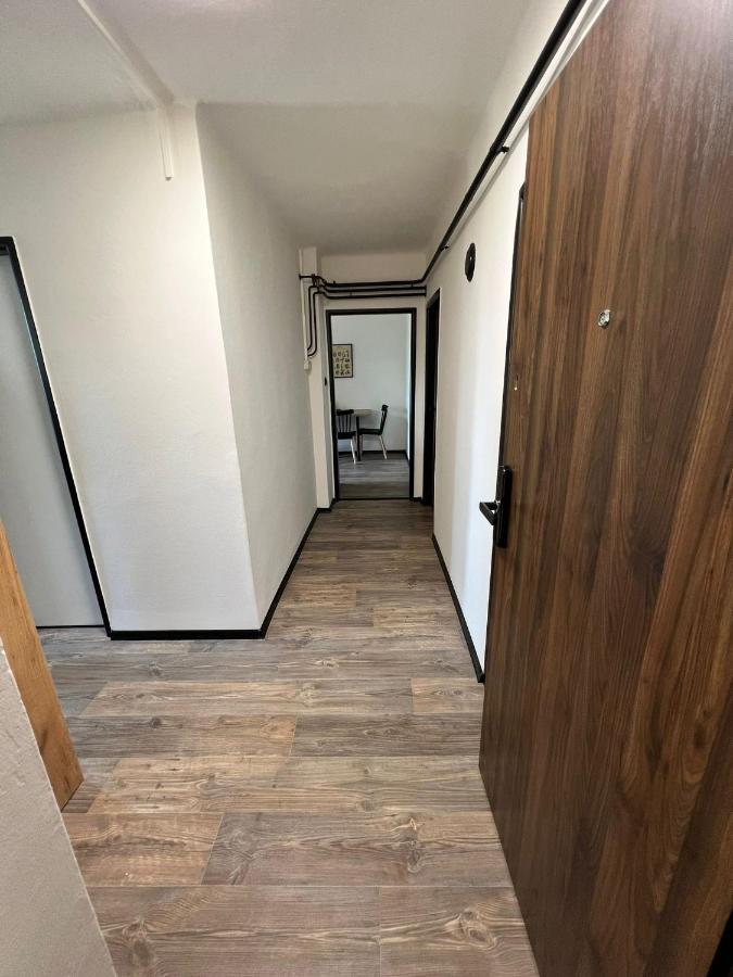 Apartman Opava S Parkovanim Bagian luar foto