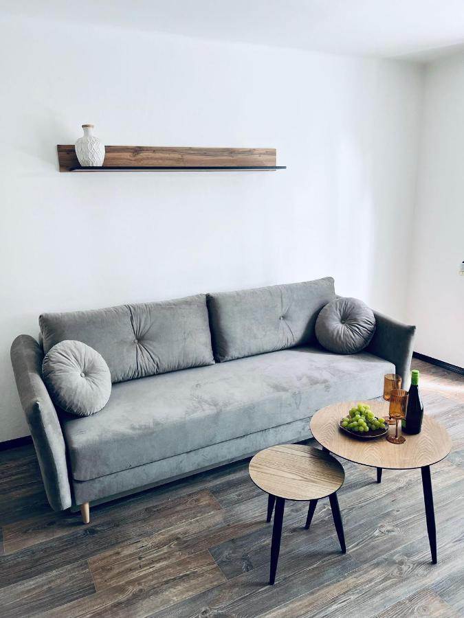 Apartman Opava S Parkovanim Bagian luar foto